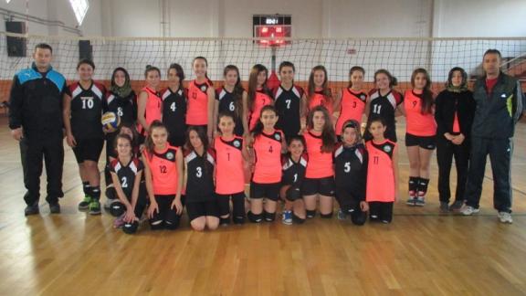 Ortaokullar Arası Yıldız Kızlar Voleybol Grup Finalleri Oynandı.
